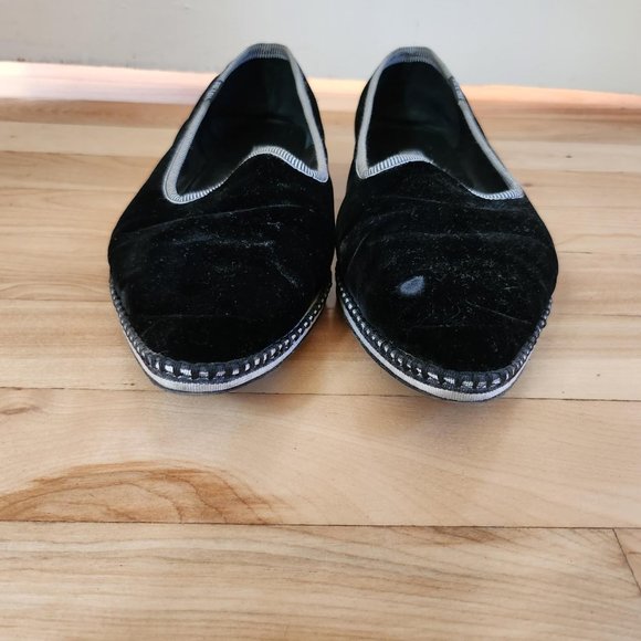 Prada - Blakc velvet Round-Toe Loafers - Picture 3 of 6